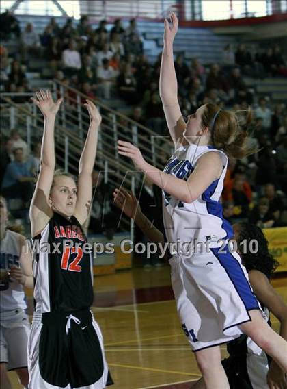 Thumbnail 3 in Amherst Central vs Grand Island (Section VI Class A Final) photogallery.