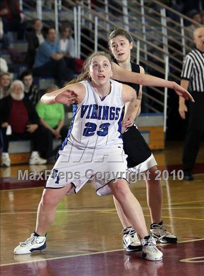 Thumbnail 3 in Amherst Central vs Grand Island (Section VI Class A Final) photogallery.