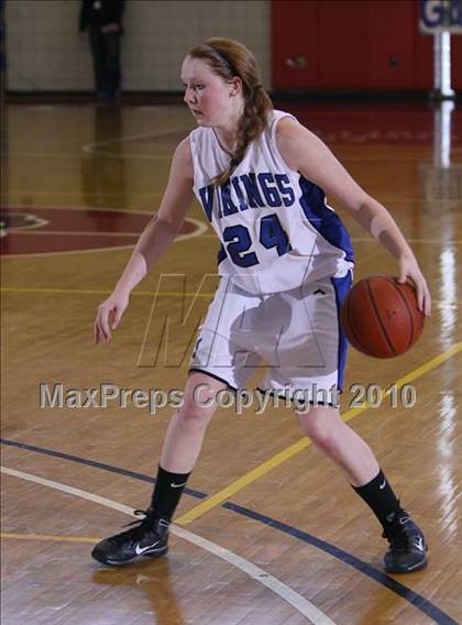 Thumbnail 3 in Amherst Central vs Grand Island (Section VI Class A Final) photogallery.
