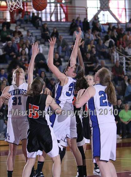 Thumbnail 2 in Amherst Central vs Grand Island (Section VI Class A Final) photogallery.