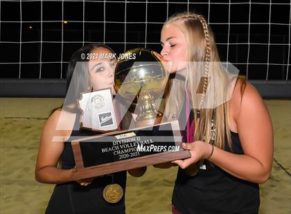 Thumbnail 1 in Salpointe Catholic vs. Valley Christian (AIA Division II Final - Awards) photogallery.