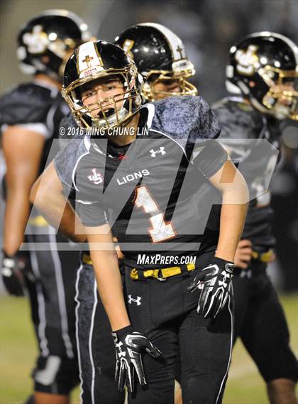 Thumbnail 1 in Servite vs. JSerra Catholic photogallery.