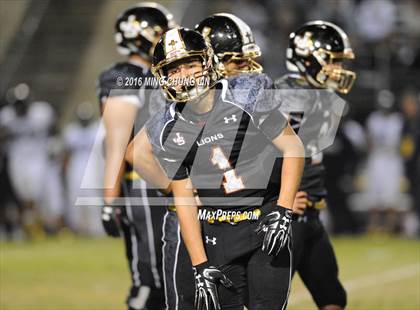 Thumbnail 2 in Servite vs. JSerra Catholic photogallery.