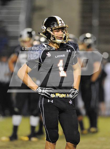 Thumbnail 1 in Servite vs. JSerra Catholic photogallery.