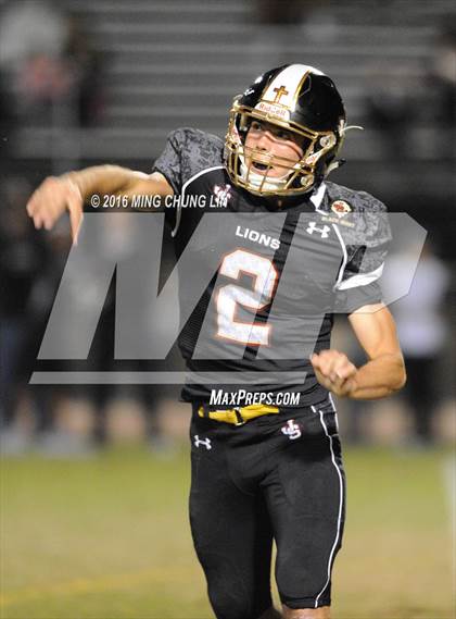 Thumbnail 1 in Servite vs. JSerra Catholic photogallery.