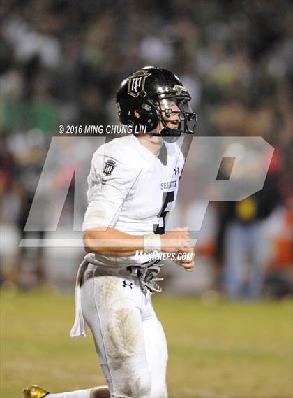 Thumbnail 2 in Servite vs. JSerra Catholic photogallery.