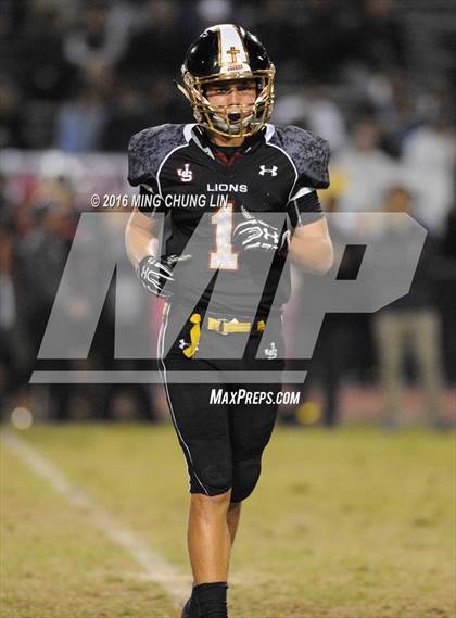 Thumbnail 2 in Servite vs. JSerra Catholic photogallery.