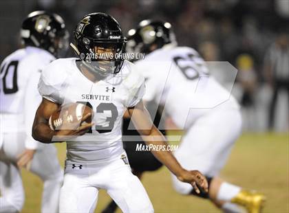 Thumbnail 2 in Servite vs. JSerra Catholic photogallery.