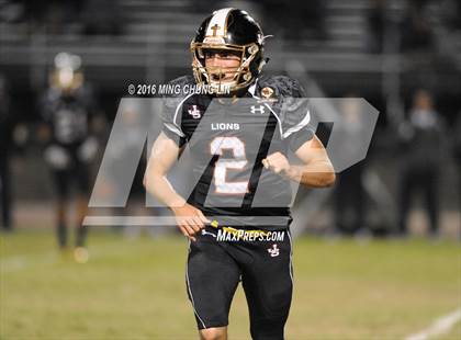 Thumbnail 3 in Servite vs. JSerra Catholic photogallery.