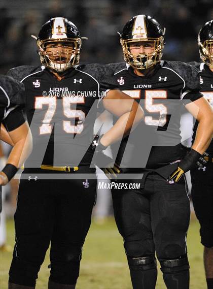 Thumbnail 3 in Servite vs. JSerra Catholic photogallery.