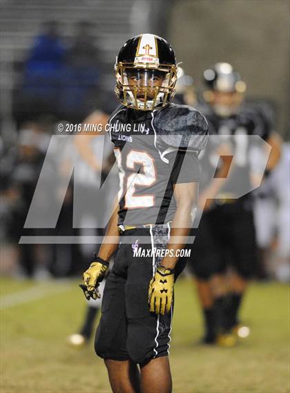 Thumbnail 1 in Servite vs. JSerra Catholic photogallery.
