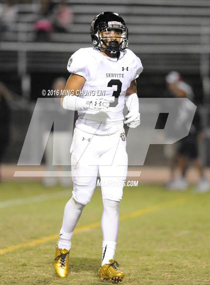 Thumbnail 1 in Servite vs. JSerra Catholic photogallery.