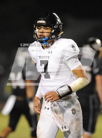 Thumbnail 1 in Servite vs. JSerra Catholic photogallery.