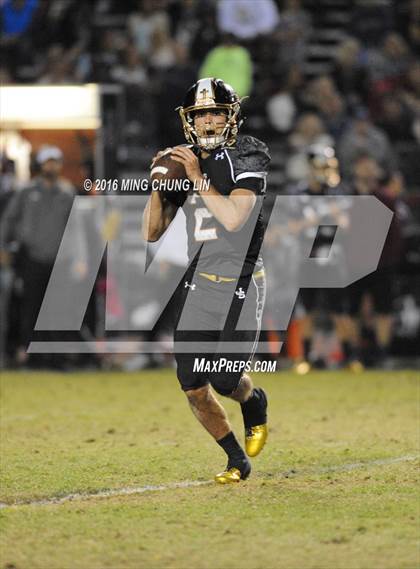 Thumbnail 1 in Servite vs. JSerra Catholic photogallery.