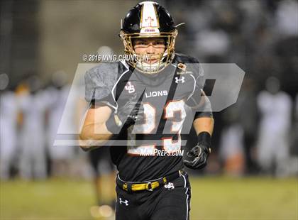 Thumbnail 2 in Servite vs. JSerra Catholic photogallery.