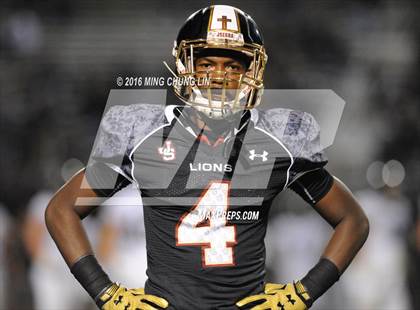 Thumbnail 3 in Servite vs. JSerra Catholic photogallery.