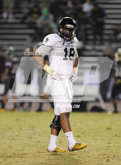 Thumbnail 2 in Servite vs. JSerra Catholic photogallery.