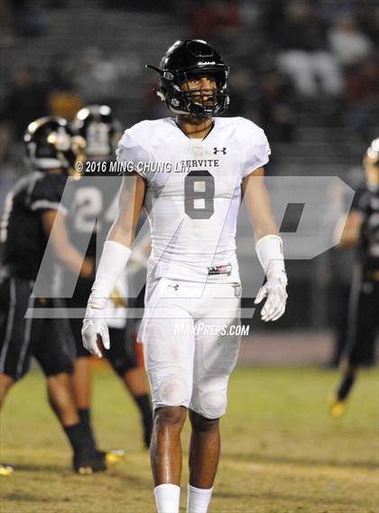 Thumbnail 1 in Servite vs. JSerra Catholic photogallery.