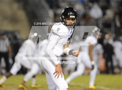 Thumbnail 2 in Servite vs. JSerra Catholic photogallery.