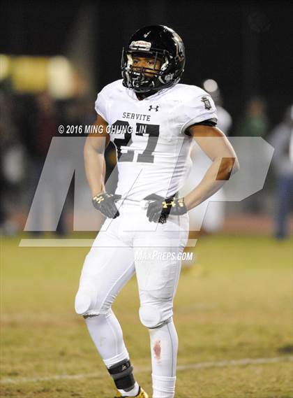 Thumbnail 3 in Servite vs. JSerra Catholic photogallery.