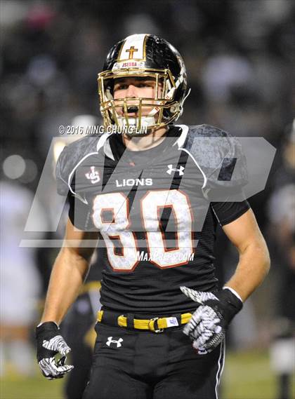 Thumbnail 2 in Servite vs. JSerra Catholic photogallery.