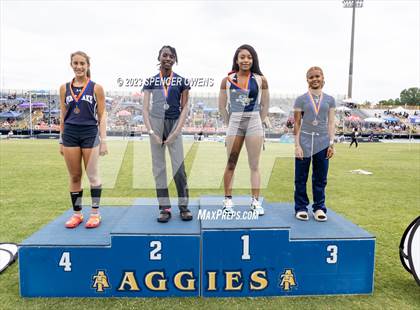 Thumbnail 1 in NCHSAA 2A & 4A Finals (Awards) photogallery.
