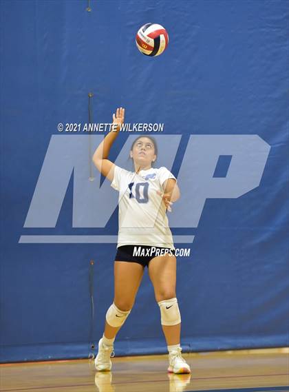 Thumbnail 2 in Dr. Phillips vs. Hoover (Nike Tournament of Champions) photogallery.