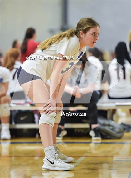 Thumbnail 2 in Dr. Phillips vs. Hoover (Nike Tournament of Champions) photogallery.