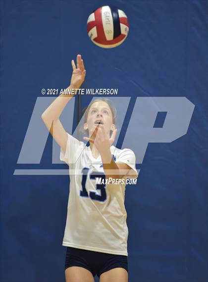 Thumbnail 1 in Dr. Phillips vs. Hoover (Nike Tournament of Champions) photogallery.
