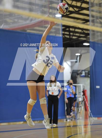 Thumbnail 2 in Dr. Phillips vs. Hoover (Nike Tournament of Champions) photogallery.