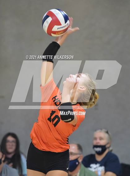 Thumbnail 1 in Dr. Phillips vs. Hoover (Nike Tournament of Champions) photogallery.