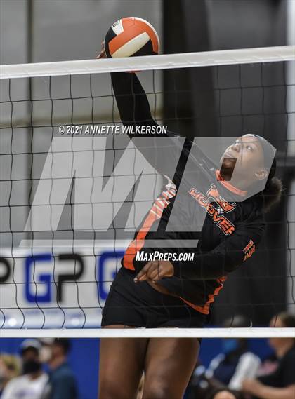 Thumbnail 2 in Dr. Phillips vs. Hoover (Nike Tournament of Champions) photogallery.