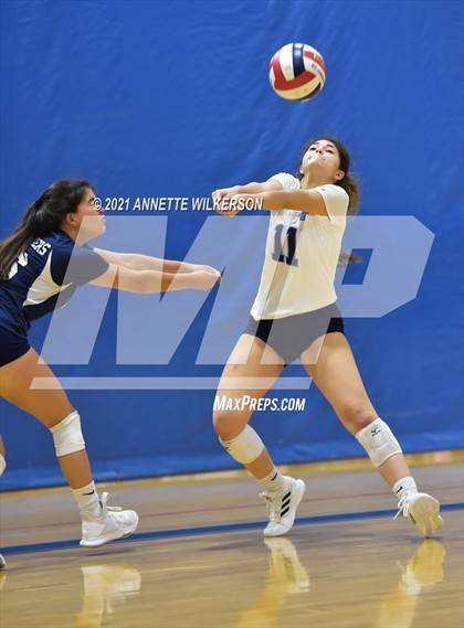 Thumbnail 3 in Dr. Phillips vs. Hoover (Nike Tournament of Champions) photogallery.