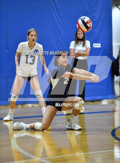 Thumbnail 3 in Dr. Phillips vs. Hoover (Nike Tournament of Champions) photogallery.