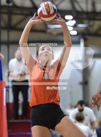 Thumbnail 2 in Dr. Phillips vs. Hoover (Nike Tournament of Champions) photogallery.