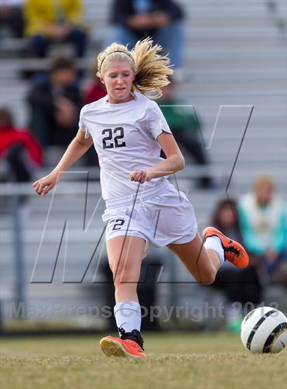 Thumbnail 1 in Bolton @ Houston (TSSAA Division 1 AAA Sectional) photogallery.