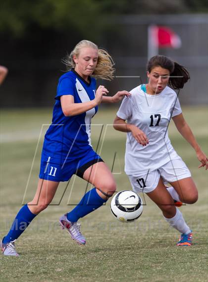 Thumbnail 3 in Bolton @ Houston (TSSAA Division 1 AAA Sectional) photogallery.
