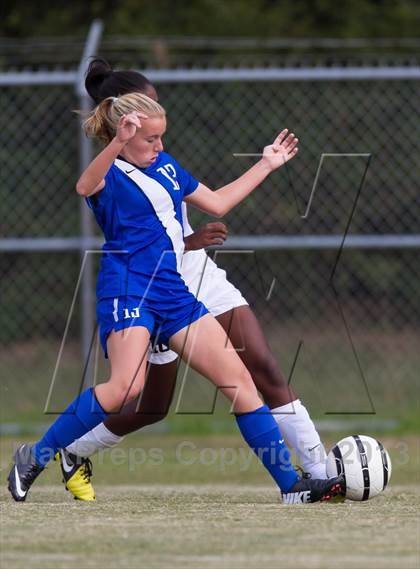 Thumbnail 3 in Bolton @ Houston (TSSAA Division 1 AAA Sectional) photogallery.