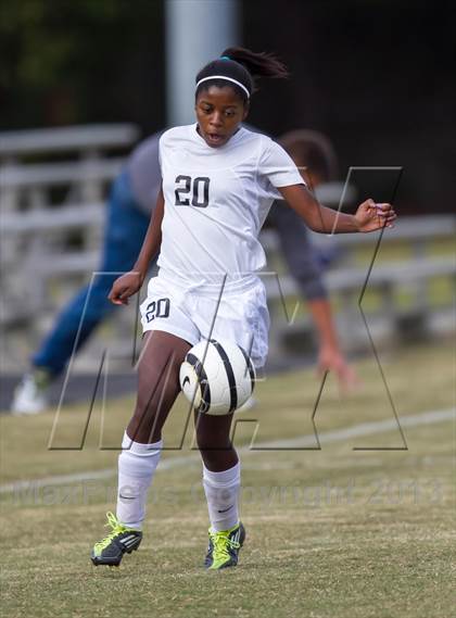 Thumbnail 3 in Bolton @ Houston (TSSAA Division 1 AAA Sectional) photogallery.