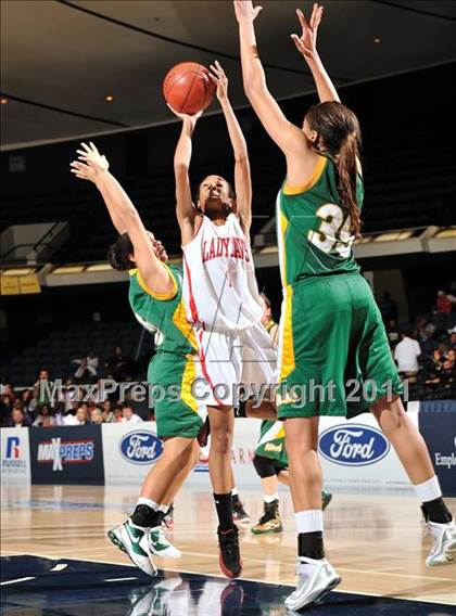 Thumbnail 3 in Serra vs. St. Joseph (CIF SS D3AA Final) photogallery.