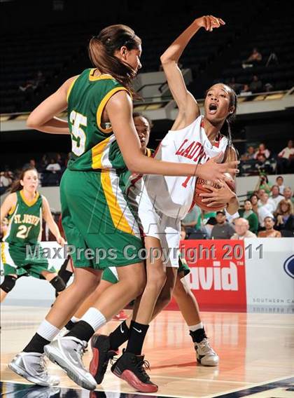 Thumbnail 2 in Serra vs. St. Joseph (CIF SS D3AA Final) photogallery.