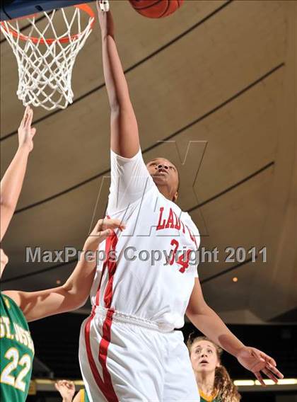 Thumbnail 2 in Serra vs. St. Joseph (CIF SS D3AA Final) photogallery.