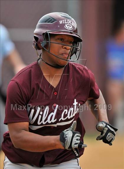 Thumbnail 1 in Grand Prairie @ Plano (UIL Class 5A Region I Playoffs) photogallery.