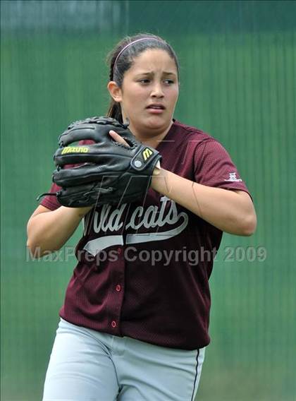 Thumbnail 3 in Grand Prairie @ Plano (UIL Class 5A Region I Playoffs) photogallery.