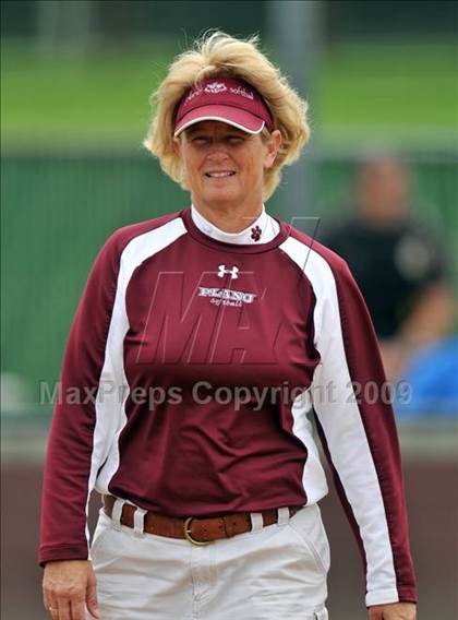 Thumbnail 2 in Grand Prairie @ Plano (UIL Class 5A Region I Playoffs) photogallery.