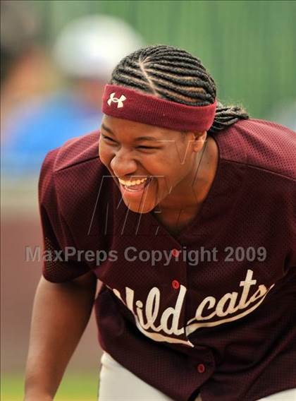 Thumbnail 1 in Grand Prairie @ Plano (UIL Class 5A Region I Playoffs) photogallery.