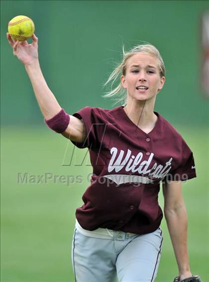 Thumbnail 3 in Grand Prairie @ Plano (UIL Class 5A Region I Playoffs) photogallery.