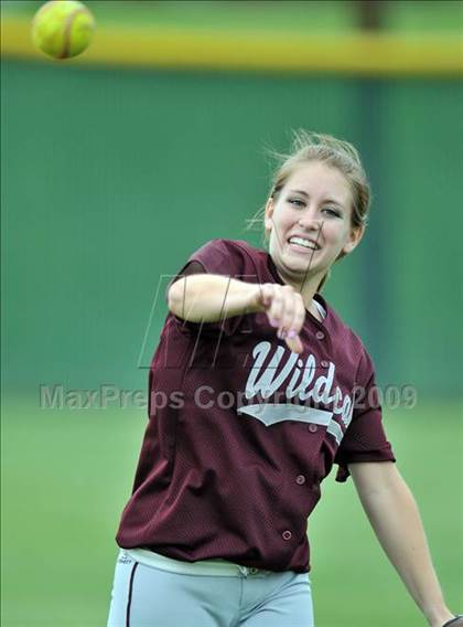 Thumbnail 3 in Grand Prairie @ Plano (UIL Class 5A Region I Playoffs) photogallery.