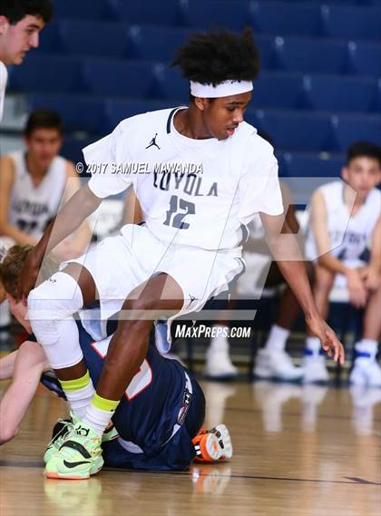 Thumbnail 1 in Chaminade vs Loyola photogallery.