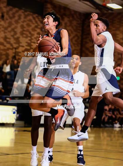 Thumbnail 2 in Chaminade vs Loyola photogallery.